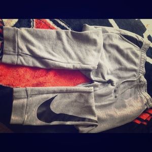 Men’s Nike sweatpants
